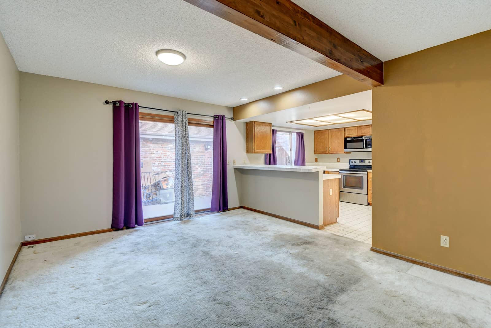 4169-south-fraser-circle-aurora-before