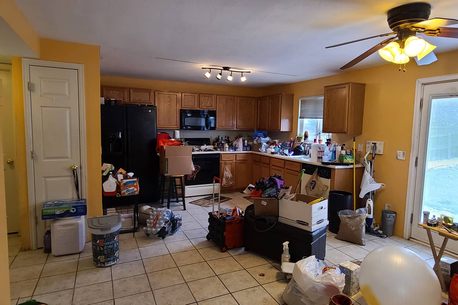 5508-south-valdai-street-aurora-before