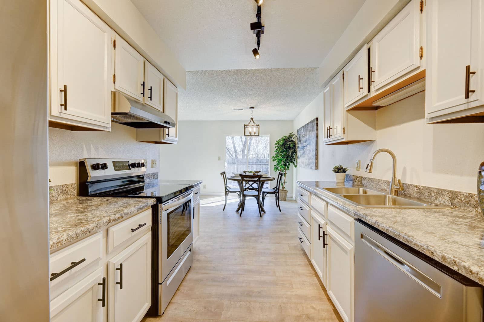 9762-lane-street-thronton-after