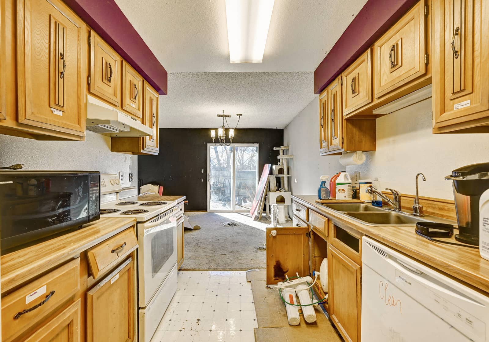 9762-lane-street-thronton-before